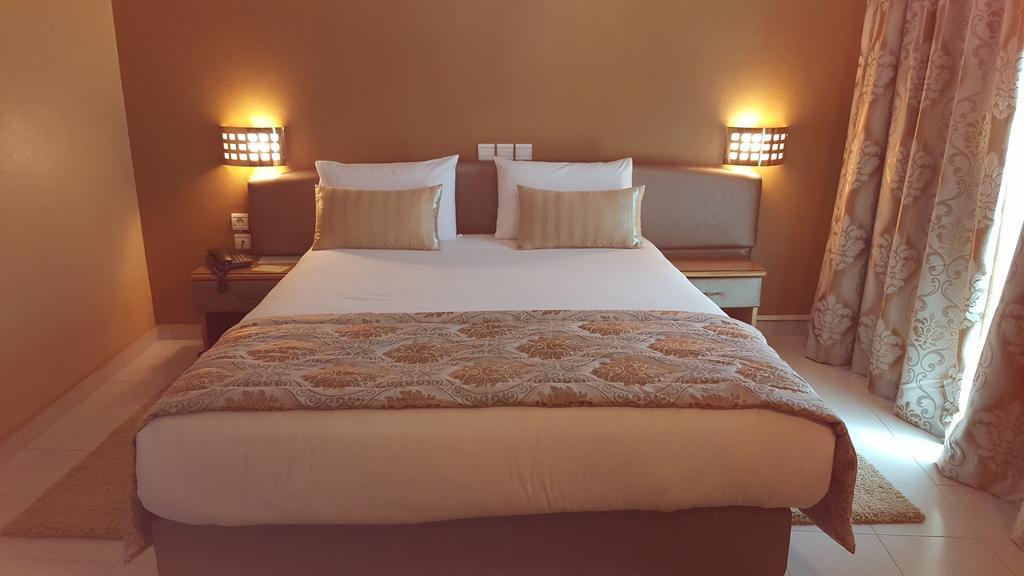 Rania Belmadina Hotel Casablanca Ngoại thất bức ảnh