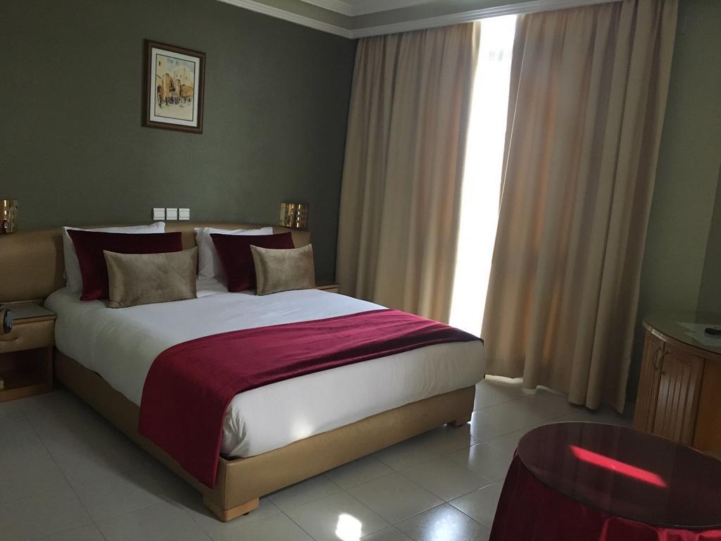 Rania Belmadina Hotel Casablanca Ngoại thất bức ảnh