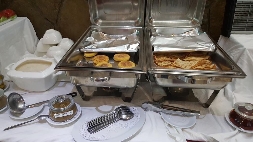 Rania Belmadina Hotel Casablanca Ngoại thất bức ảnh