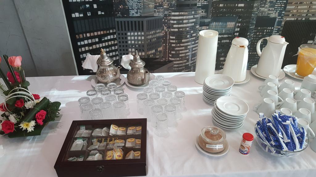 Rania Belmadina Hotel Casablanca Ngoại thất bức ảnh